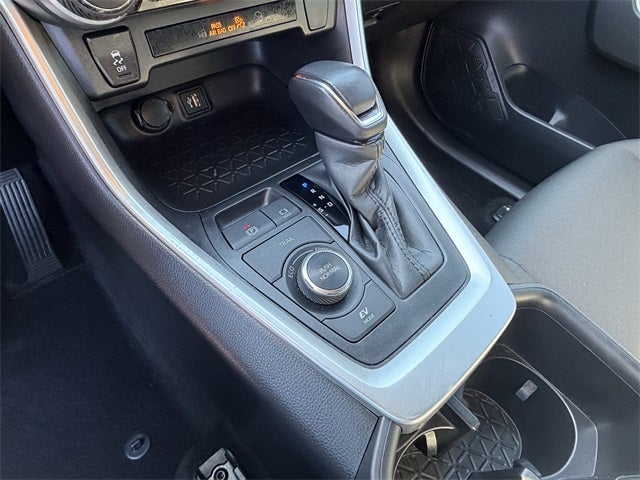 2023 Toyota RAV4 Hybrid SE