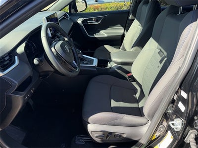 2023 Toyota RAV4 Hybrid SE