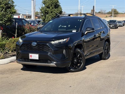 2023 Toyota RAV4 Hybrid SE