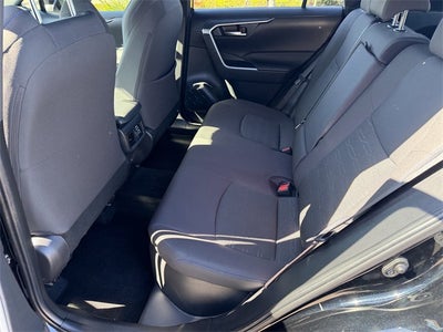 2023 Toyota RAV4 Hybrid SE