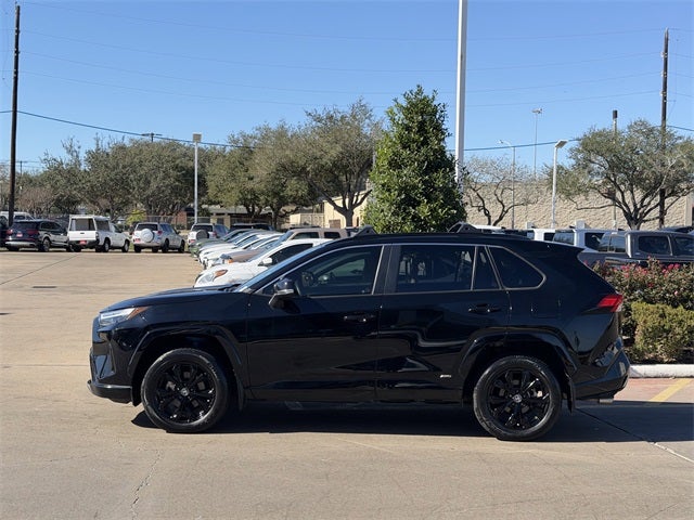 2023 Toyota RAV4 Hybrid SE