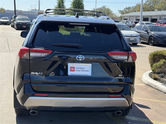 2023 Toyota RAV4 Hybrid SE