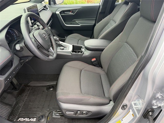 2025 Toyota RAV4 Plug-In Hybrid SE