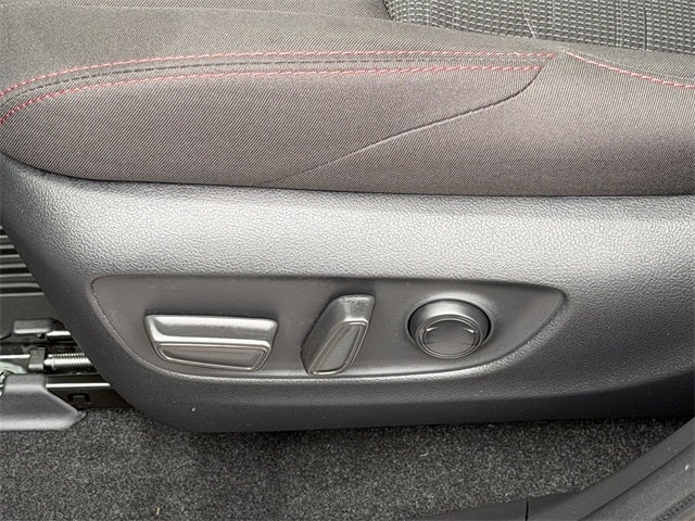 2025 Toyota RAV4 Plug-In Hybrid SE