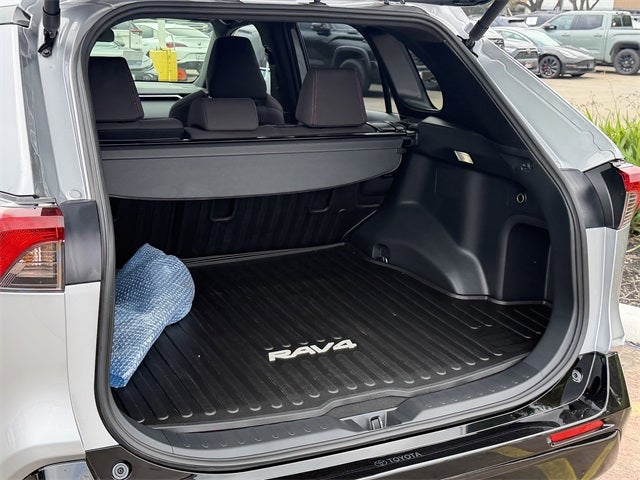 2025 Toyota RAV4 Plug-In Hybrid SE