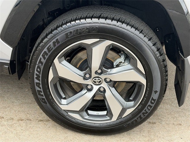 2025 Toyota RAV4 Plug-In Hybrid SE