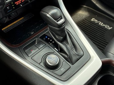 2020 Toyota RAV4 Limited