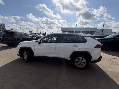 2025 Toyota RAV4 LE