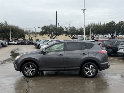 2017 Toyota RAV4 XLE