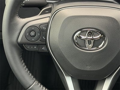 2025 Toyota Corolla Hatchback SE