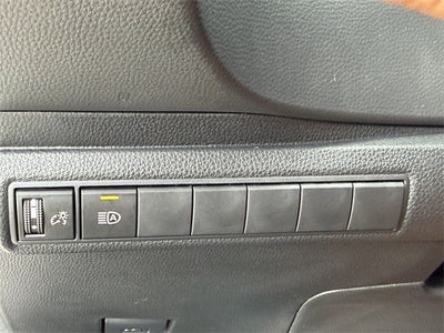 2025 Toyota Corolla Hatchback SE