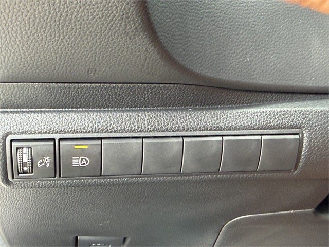 2025 Toyota Corolla Hatchback SE