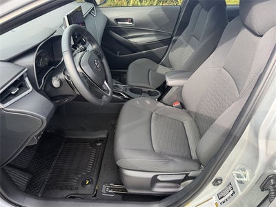 2025 Toyota Corolla Hatchback SE