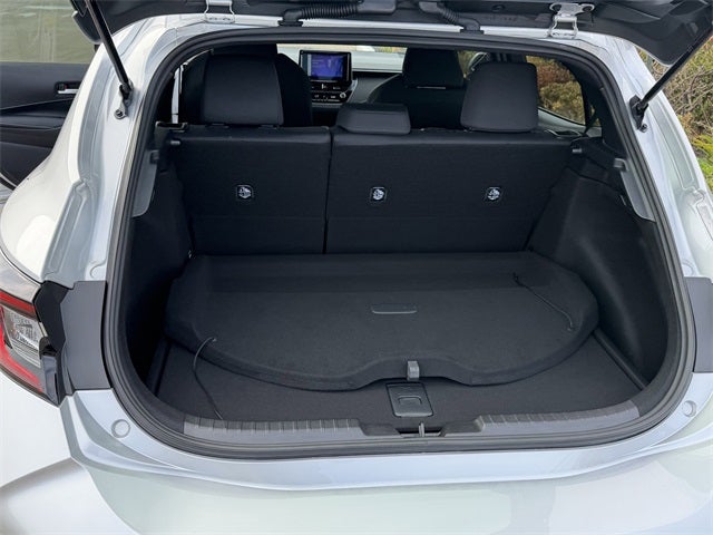 2025 Toyota Corolla Hatchback SE