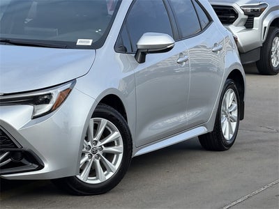2025 Toyota Corolla Hatchback SE