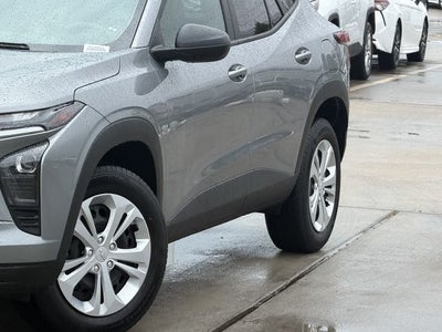 2025 Chevrolet Trax LS