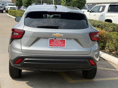 2025 Chevrolet Trax LS