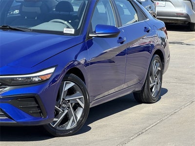 2025 Hyundai Elantra SEL Convenience