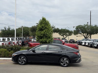 2025 Hyundai Elantra SEL Convenience