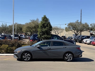 2025 Hyundai Elantra SEL Convenience