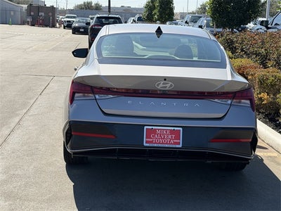 2025 Hyundai Elantra SEL Convenience