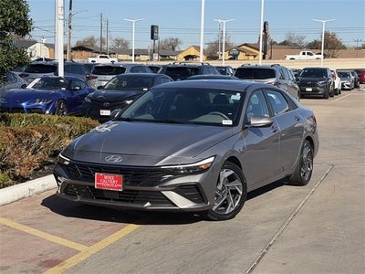 2025 Hyundai Elantra SEL Convenience