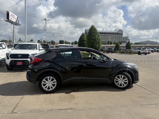 2021 Toyota C-HR LE