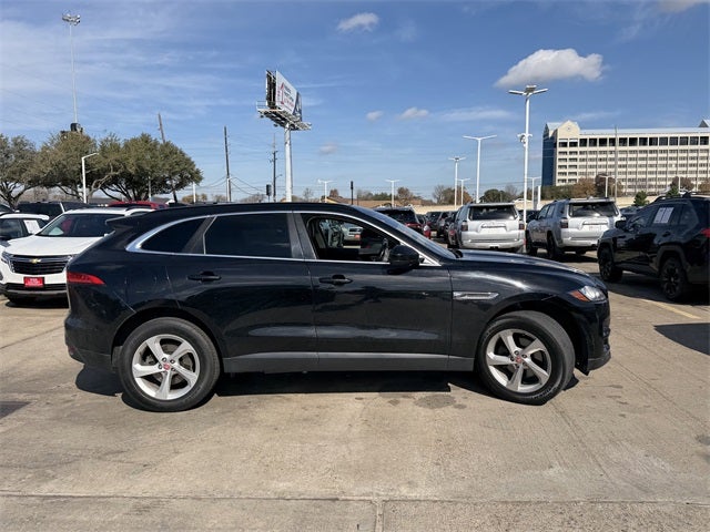 2019 Jaguar F-PACE 25t Premium