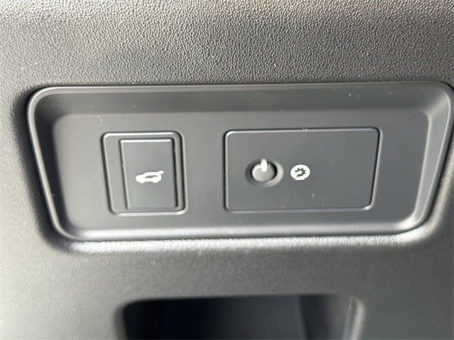 2023 Land Rover Discovery Metropolitan Edition