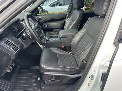 2023 Land Rover Discovery Metropolitan Edition