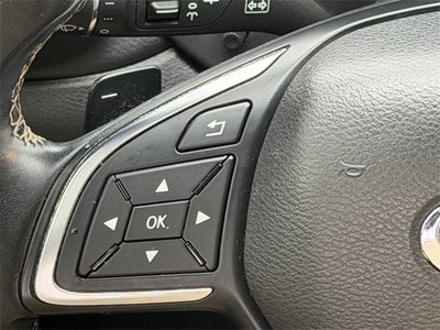 2017 INFINITI QX30 Premium