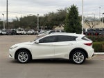 2017 INFINITI QX30 Premium