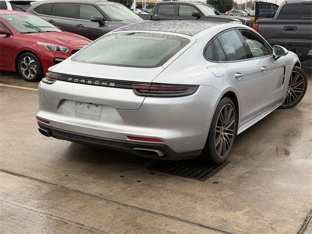 2018 Porsche Panamera 4