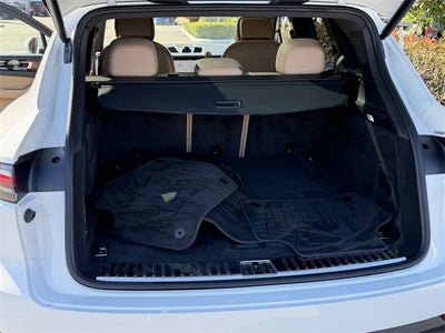 2019 Porsche Cayenne E-Hybrid Base