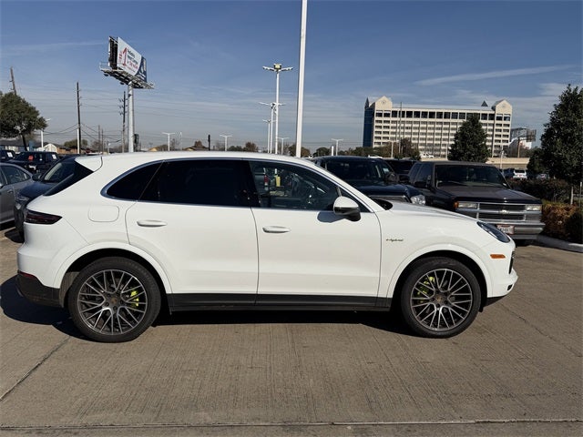 2019 Porsche Cayenne E-Hybrid Base