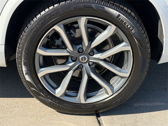 2019 Volvo XC90 T6 Momentum