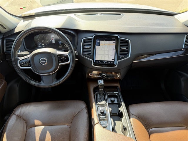 2019 Volvo XC90 T6 Momentum